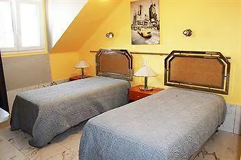 Simone Centre 4*