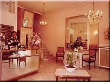 Hotel Simone Centre 4*