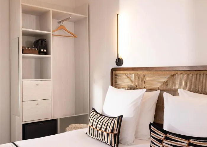 Hotel Crisol Belle Epoque 4*