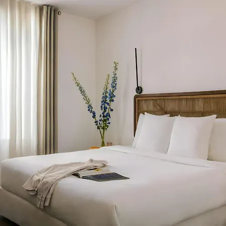 Отель Yelo Belle Epoque Hotel Festival Palace, Sonder By Marriott Bonvoy 4*